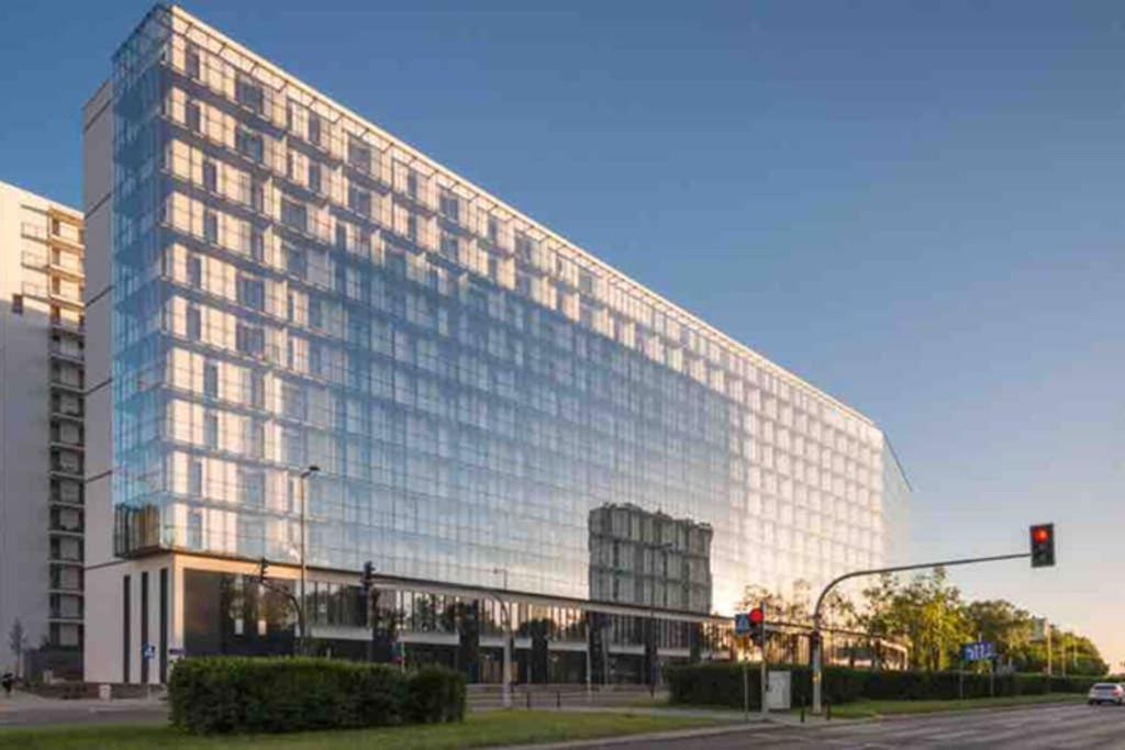 Bliska Wola Expo Central Apartment Варшава Экстерьер фото