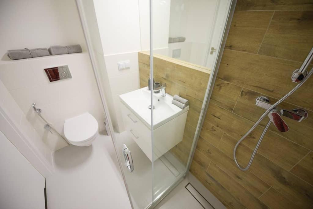 Bliska Wola Expo Central Apartment Варшава Экстерьер фото